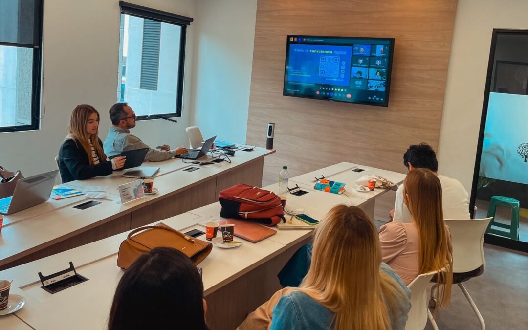 Compartimos capacitación en inteligencia artificial con comunicadores aliados