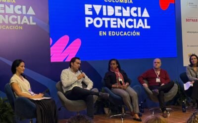 Participamos en panel sobre evidencia en la educación